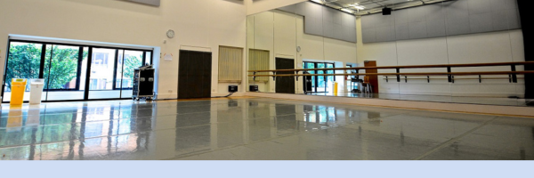 man gwyn studio space, a bright white ballet studio 