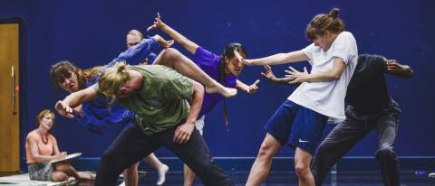 Contemporary dance class adults